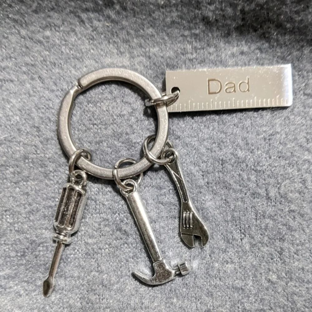 NEW‎ Dad mini tools novelty keychain screwdriver hammer wrench